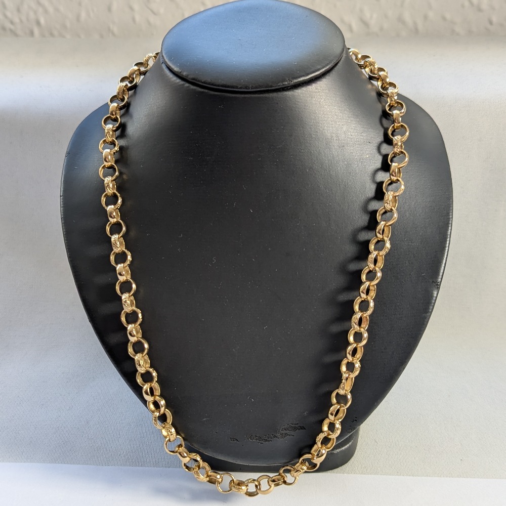 Pre-owned 9ct Gold Belcher Chain with Pattern, 1 link is out of shaped ...